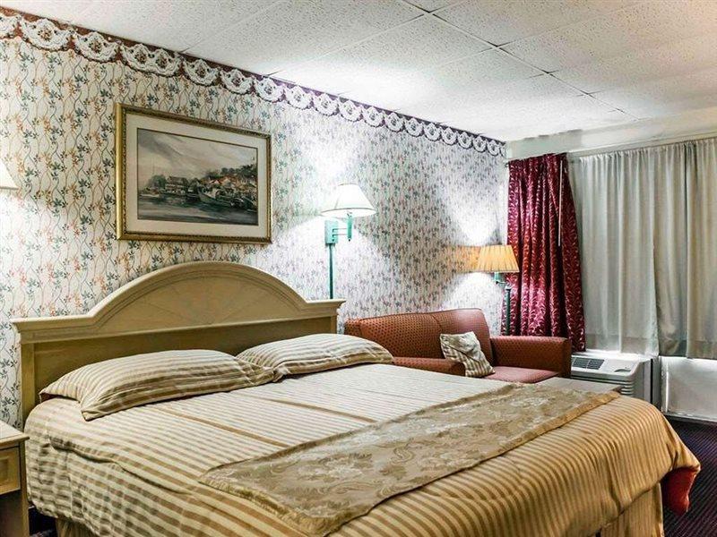 Econo Lodge Perry Exteriör bild