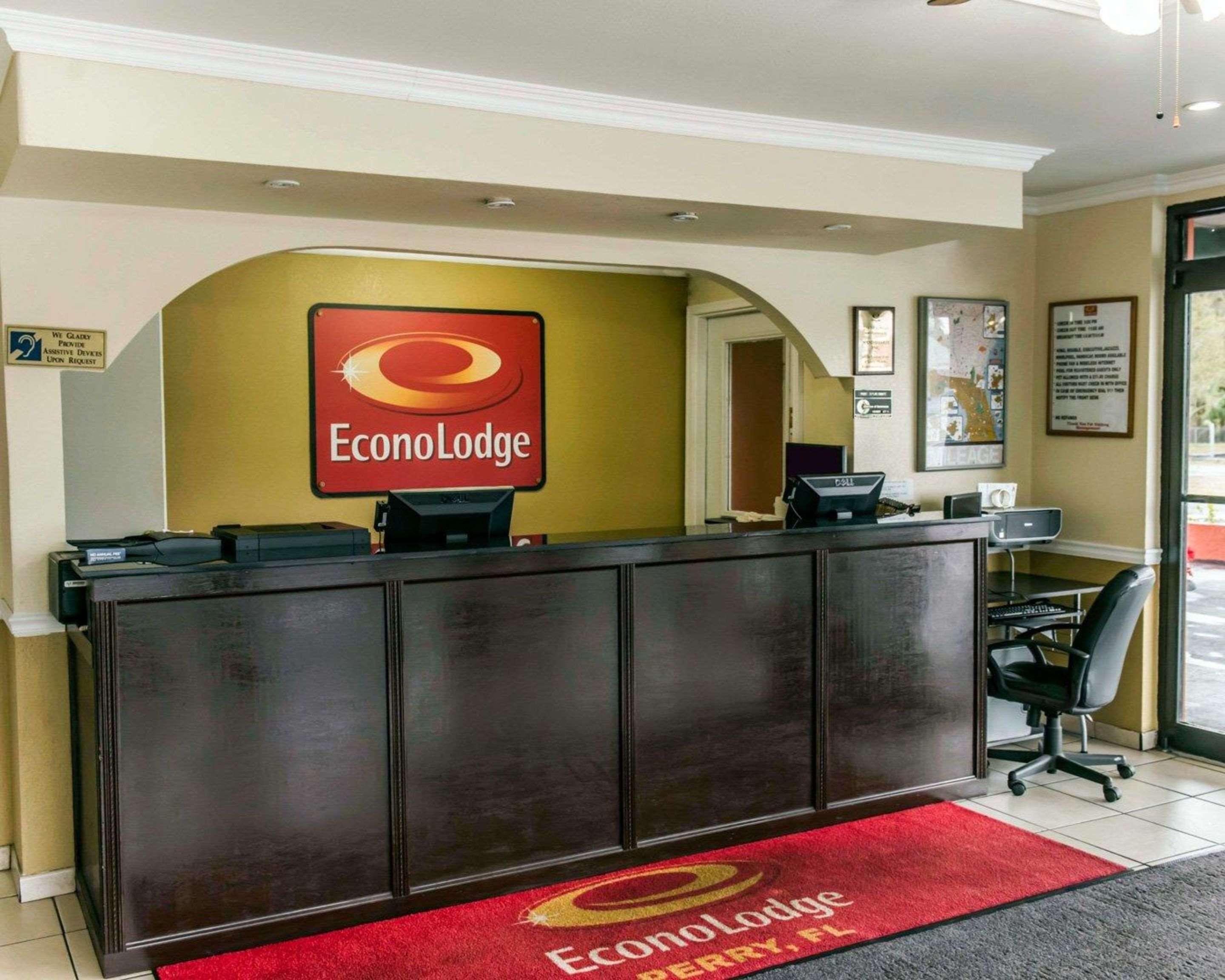 Econo Lodge Perry Exteriör bild