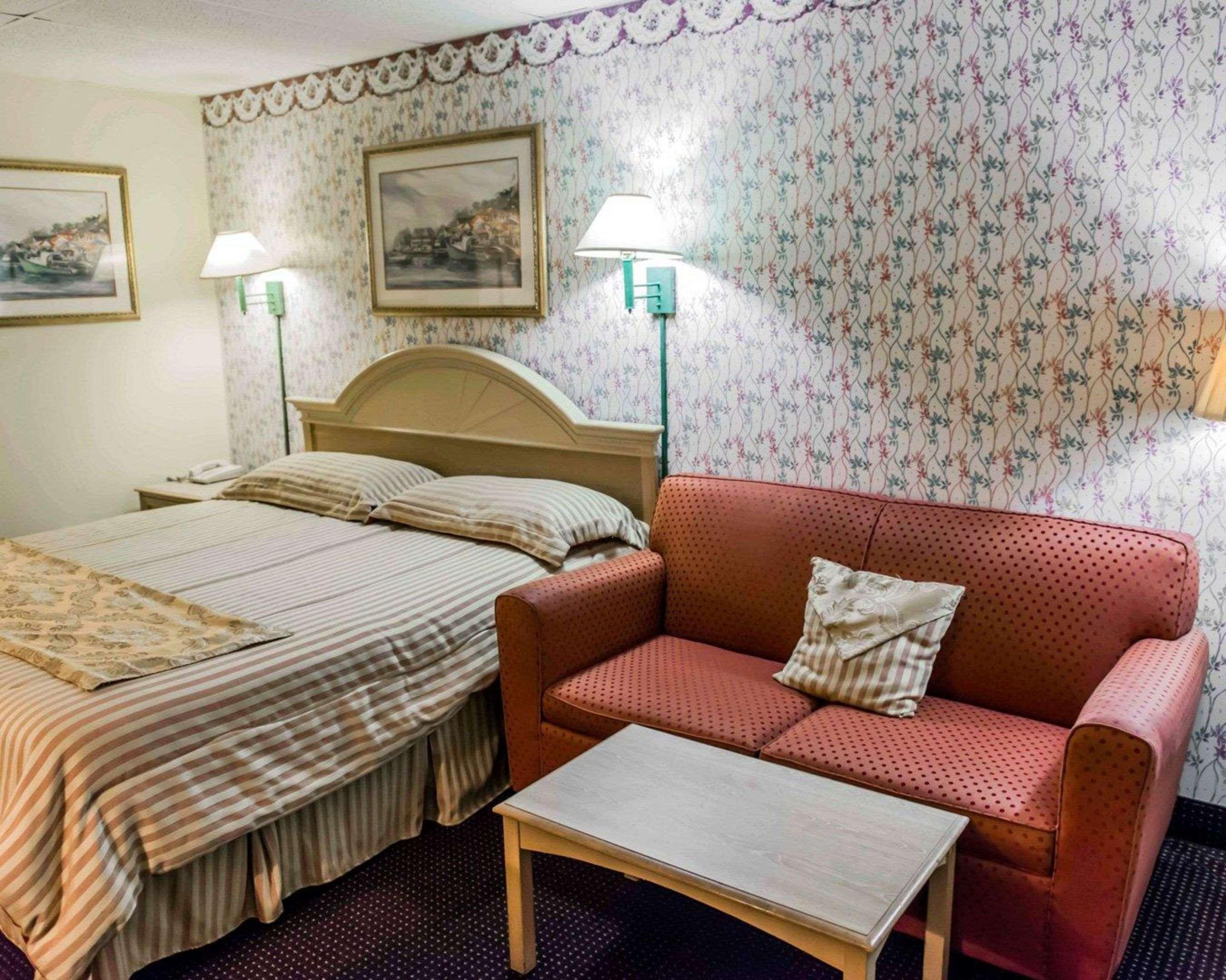 Econo Lodge Perry Exteriör bild